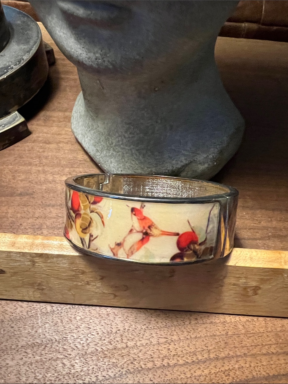 Vintage "birds & persimmon" magnetic closure bracelet
